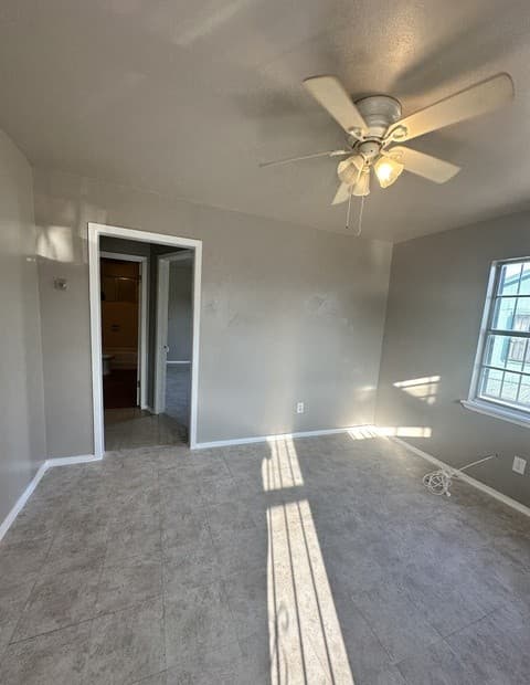 3-bedroom rental at 515 Clark in San Antonio, TX — photo 5