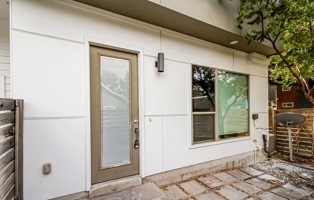 2-bedroom rental at 262 East Cevallos in San Antonio, TX — photo 3