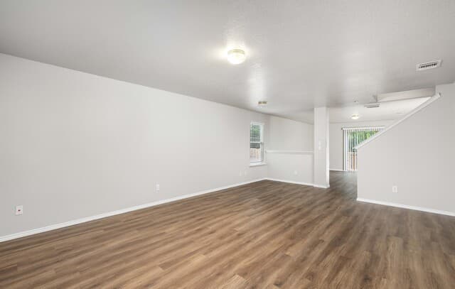 4-bedroom rental at 9207 Mission Strm in San Antonio, TX — photo 3