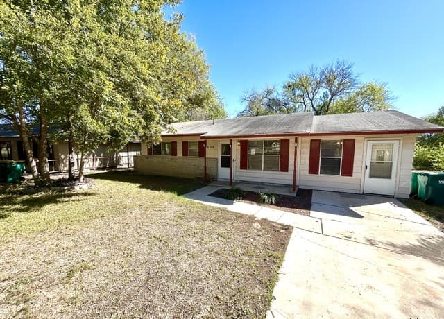 3-bedroom rental at 206 Northview Dr. in San Antonio, TX — photo 2