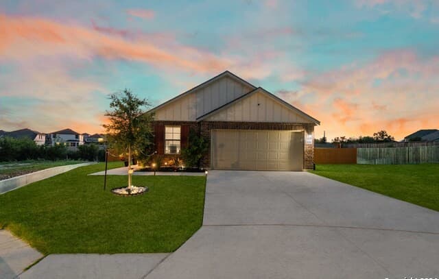3-bedroom rental at 100 Hunters Cp in San Antonio TX
