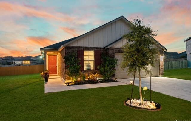 3-bedroom rental at 100 Hunters Cp in San Antonio, TX — photo 2