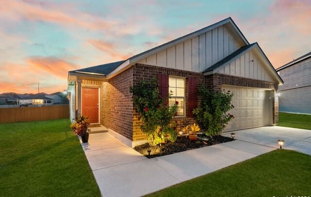 3-bedroom rental at 100 Hunters Cp in San Antonio, TX — photo 3