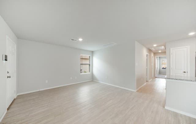 3-bedroom rental at 13723 Bucket Way in San Antonio, TX — photo 4