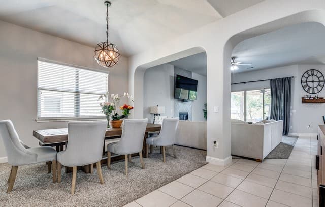 4-bedroom rental at 6114 Amber Rose in San Antonio, TX — photo 5