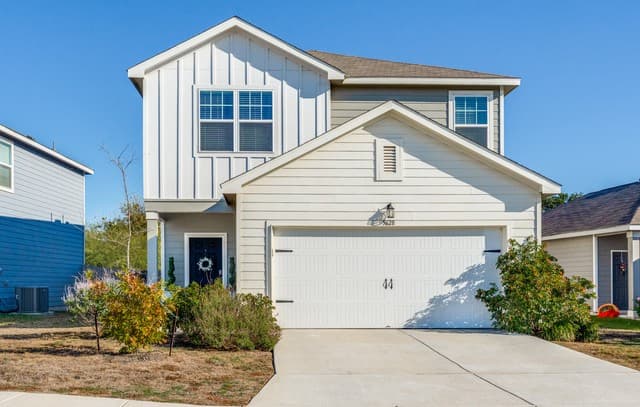 4-bedroom rental at 5628 Pearl Meadow in Converse TX