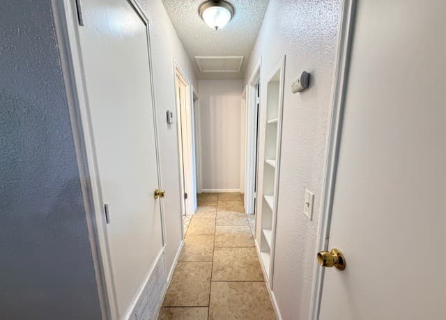 4-bedroom rental at 5523 Indian Desert St in San Antonio, TX — photo 5