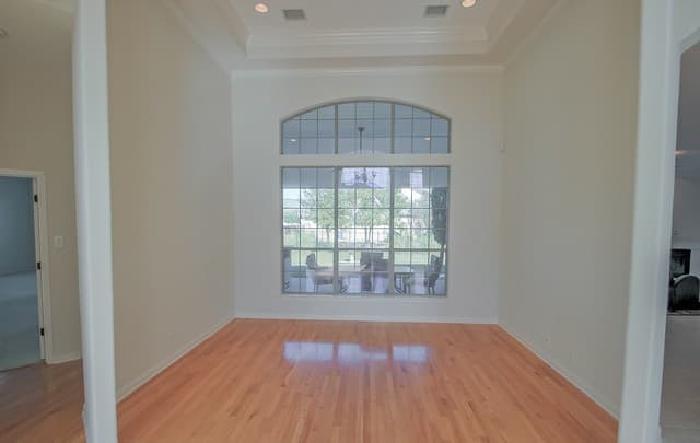 3-bedroom rental at 30901 Wood Bine Way in Fair Oaks Ranch, TX — photo 4