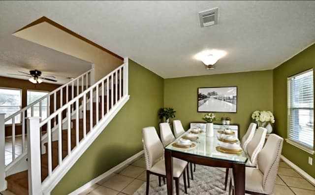 4-bedroom rental at 18534 Taylore Run in San Antonio, TX — photo 3