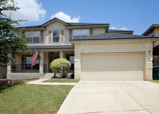 5-bedroom rental at 9627 Mediator Run in Converse TX