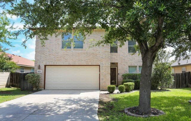 5-bedroom rental at 6819 Liberty Stone in San Antonio TX
