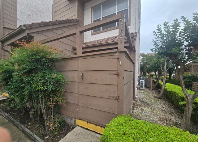 1-bedroom rental at 4107 Medical Unit 7107 in San Antonio TX