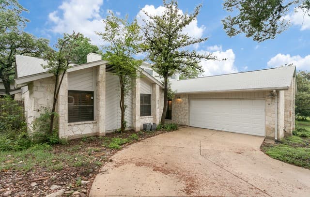 3-bedroom rental at 8510 Watchtower in San Antonio, TX — photo 1