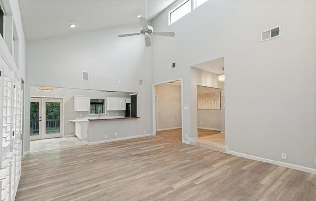 3-bedroom rental at 8510 Watchtower in San Antonio, TX — photo 5