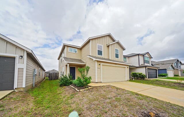 3-bedroom rental at 5807 Rolling Glen in San Antonio, TX — photo 4