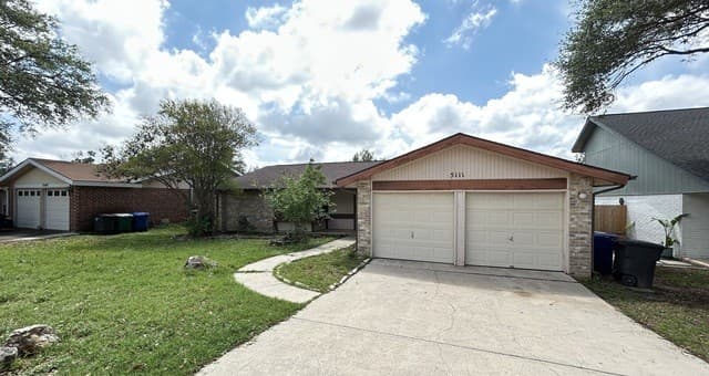 3-bedroom rental at 5111 Timber Trace St in San Antonio, TX — photo 2