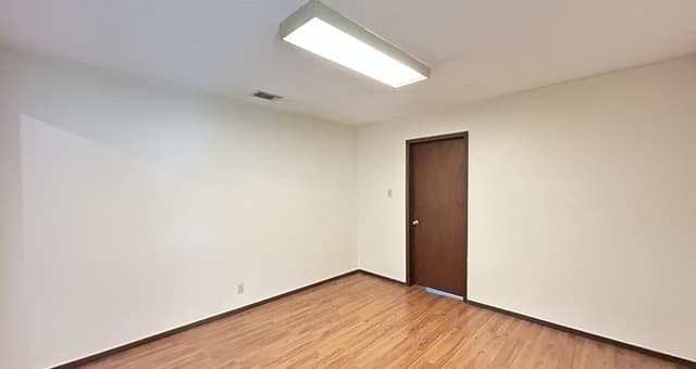 3-bedroom rental at 5111 Timber Trace St in San Antonio, TX — photo 4