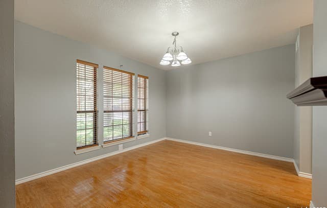 3-bedroom rental at 2717 Poplar Grove in Schertz, TX — photo 4