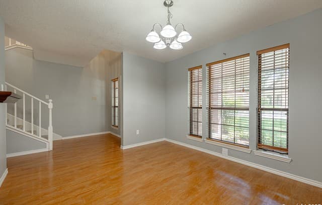 3-bedroom rental at 2717 Poplar Grove in Schertz, TX — photo 5