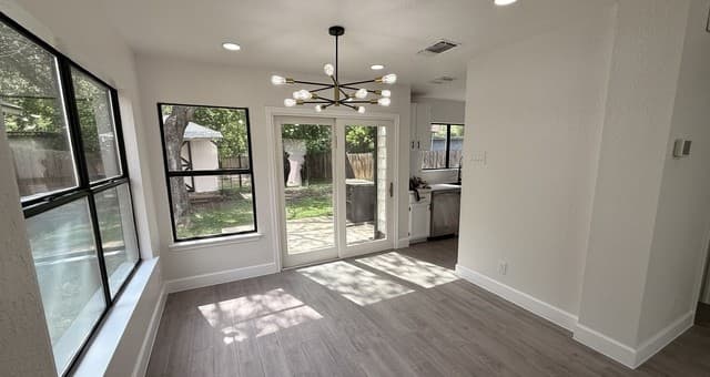 3-bedroom rental at 6283 Valley Bay Dr in San Antonio, TX — photo 2