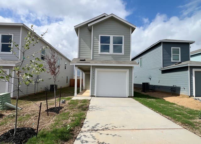 3-bedroom rental at 3008 Carnelian Trail in San Antonio TX