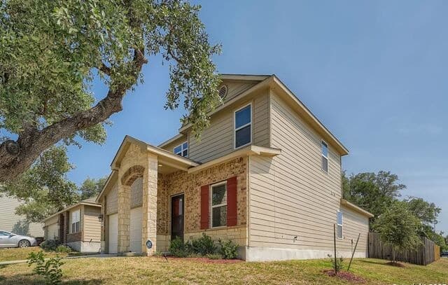 3-bedroom rental at 15111 Pandion Dr in San Antonio TX