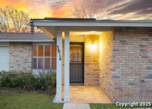 3-bedroom rental at 5814 Cliffdale Dr in San Antonio, TX — photo 2