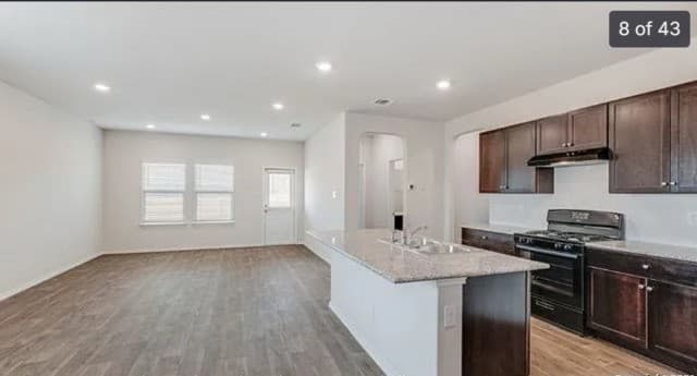 5-bedroom rental at 5812 Bailey Downs in San Antonio, TX — photo 5