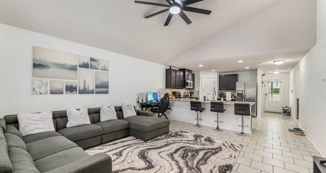 4-bedroom rental at 2638 Willow Pond in San Antonio, TX — photo 4