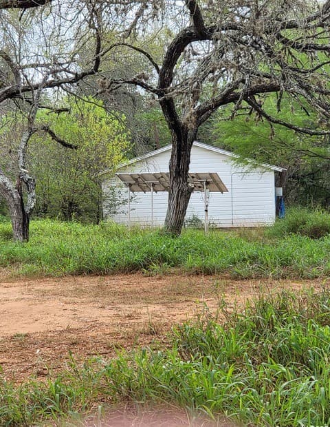 1-bedroom rental at 11489 S Foster Rd Unit LOT 3 in San Antonio, TX — photo 2