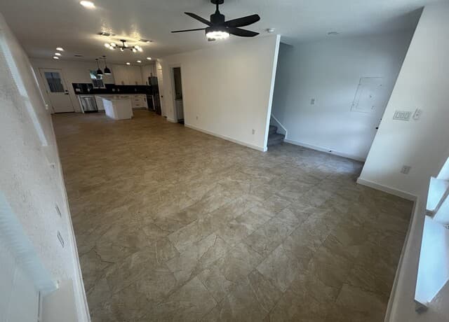 4-bedroom rental at 22626 Double Bogey in San Antonio, TX — photo 2
