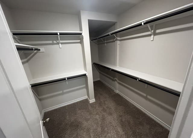 4-bedroom rental at 22626 Double Bogey in San Antonio, TX — photo 5