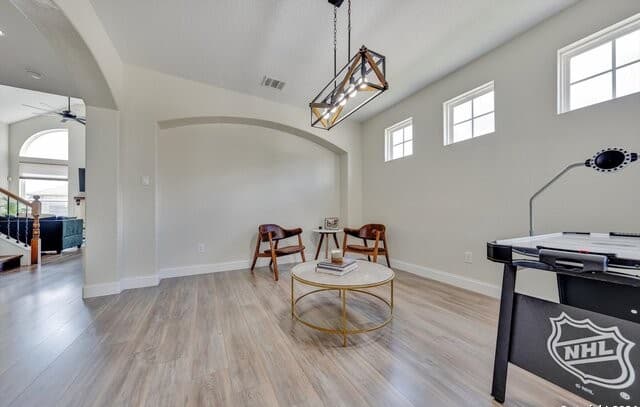 5-bedroom rental at 23902 Alpine Ldg in San Antonio, TX — photo 5