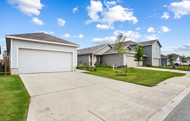 3-bedroom rental at 1355 Neria Loop in San Antonio TX