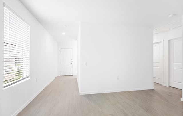 3-bedroom rental at 1355 Neria Loop in San Antonio, TX — photo 5
