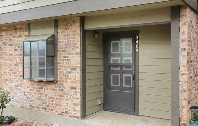 2-bedroom rental at 11815 Vance Jackson Unit 2404 in San Antonio TX