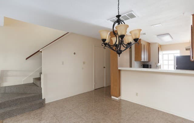 2-bedroom rental at 11815 Vance Jackson Unit 2404 in San Antonio, TX — photo 3