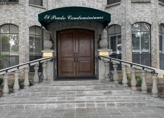 2-bedroom rental at 100 W El Prado Unit 203 in San Antonio TX
