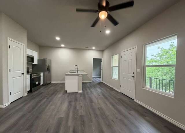 3-bedroom rental at 7610 Windsor Oaks in San Antonio TX
