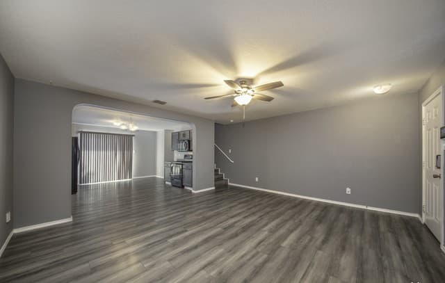3-bedroom rental at 5402 Harefield Dr in San Antonio, TX — photo 4