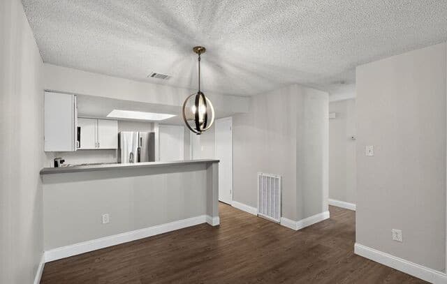 3-bedroom rental at 7203 Timbercreek in San Antonio, TX — photo 2