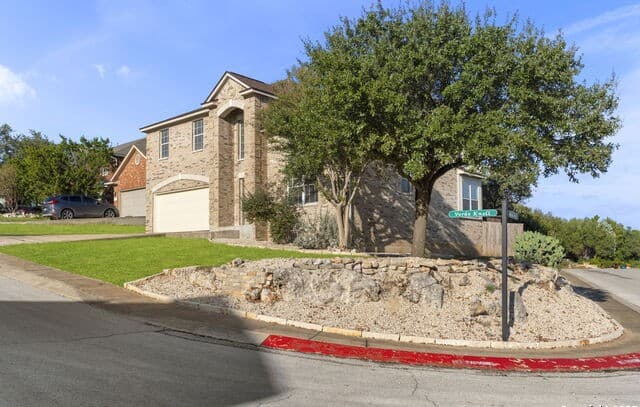 3-bedroom rental at 22302 Verde Knoll in San Antonio, TX — photo 4