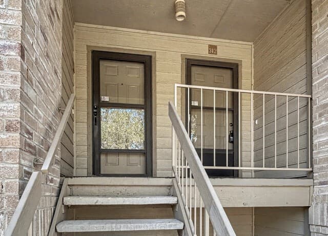 2-bedroom rental at 12446 Starcrest Dr Unit 312 in San Antonio, TX — photo 3