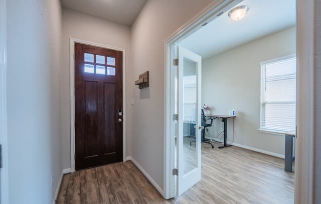 3-bedroom rental at 4915 Ranahan in St Hedwig, TX — photo 3