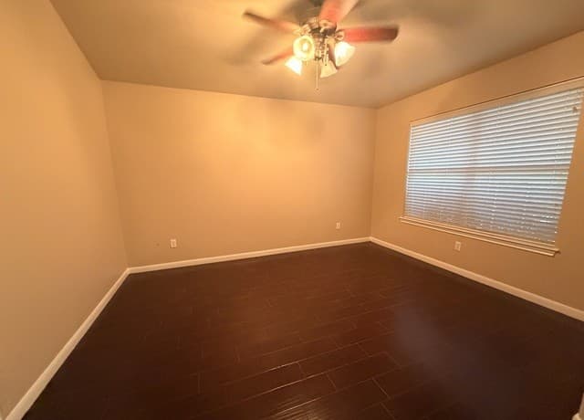 4-bedroom rental at 8527 Winchester Way in San Antonio, TX — photo 4