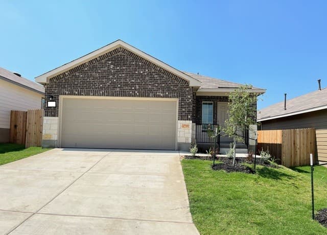 3-bedroom rental at 12130 Stoney Blue in San Antonio TX