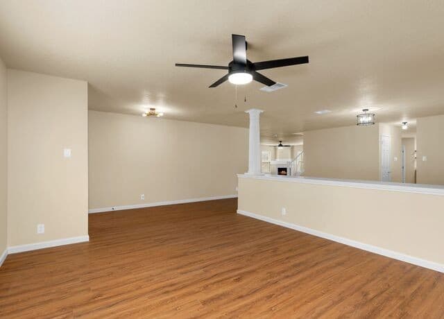 5-bedroom rental at 10802 Winter Creek in San Antonio, TX — photo 4