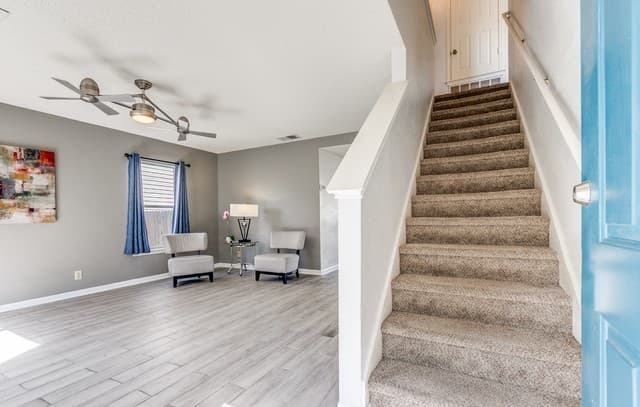 3-bedroom rental at 8839 Breezefield in San Antonio, TX — photo 3