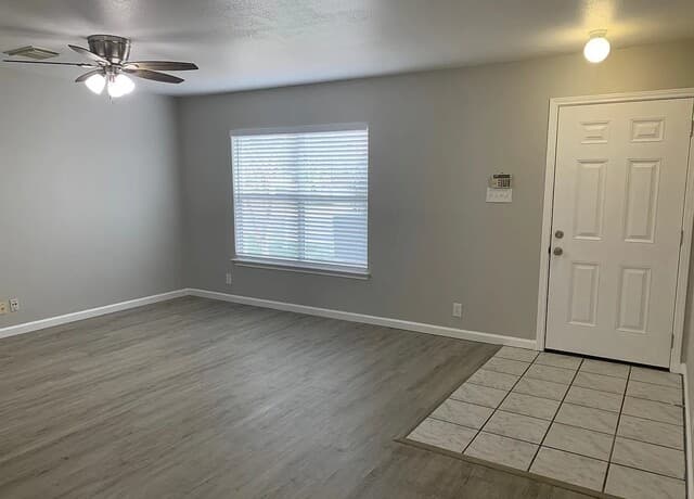 3-bedroom rental at 5014 Kenton Trace in San Antonio, TX — photo 3