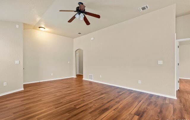 3-bedroom rental at 9711 Copper Rock in Converse, TX — photo 3